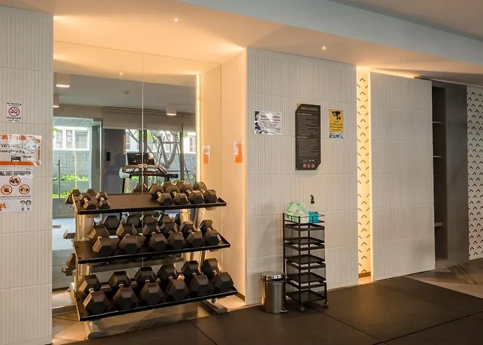 Apartment 1br - Pool, Gym, Rooftop, Bts, Coworking Space - 10 Min Nana Plaza - - New Building - 24 7 Security Bangkok