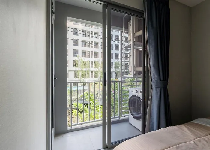 1br - Pool, Gym, Rooftop, Bts, Coworking Space - 10 Min Nana Plaza - - New Building - 24 7 Security Bangkok